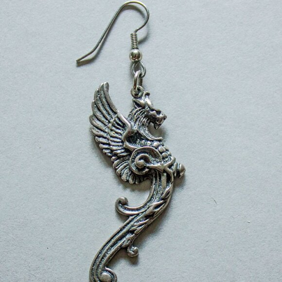 Griffin earring - Picture 1 of 3
